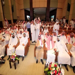 معالي مدير الجامعة وسعادة محافظ الزلفي يتفقدان مجمع الكليات بالزلفي