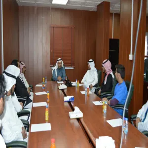 وكالة الجامعة للشؤون التعليمية تعقد اجتماع المجلس الاستشاري الطلابي