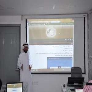 إقامة دورة بعنوان (استخدام نظام التعليم الإلكتروني D2L) للطلاب المستجدين في كلية التربية بالمجمعة
