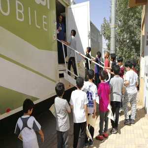 الخدمات الطبية تقوم بزيارة مدرسة رياض الابداع بالمجمعة وتقوم بالفحص الطبي على طلابها