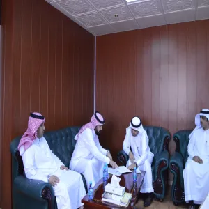 وكيل الجامعة للشؤون التعليمية يستقبل قيادات كلية التربية ويشيد بالجهود المبذولة لتحقيق أهدافها