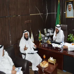 برئاسة وكيل الجامعة للشؤون التعليمية  فريق الوكالة يزور كلية العلوم والدراسات الإنسانية بحوطة سدير