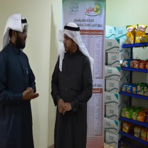 وكيل الجامعة للشؤون التعليمية يتفقد التغذية المقدمة لأقسام الطالبات