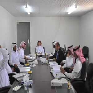 سعادة وكيل الجامعة للشؤون التعليمية يزور كلية التربية بالمجمعة