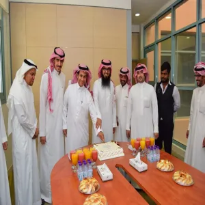 منسوبو عمادة البحث العلمي يحتفون بالدكتور ثامر الحربي بمناسبه ترقيته الى أستاذ مشارك