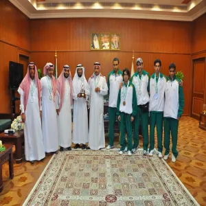 معالي مدير الجامعة يستقبل أبطال منتخب الجامعة لكرة الطاولة
