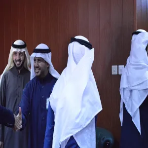 وكيل الجامعة للشؤون التعليمية يلتقي أعضاء هيئة تدريس كلية الطب العائدين من بعثاتهم العلمية