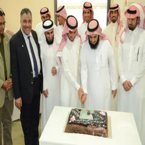 بعد تكليفه وكيلا للجامعة للشؤون التعليمية الدكتور محمد الركبان يخص عمادة الجودة وتطوير المهارات بأولى زياراته الميدانية