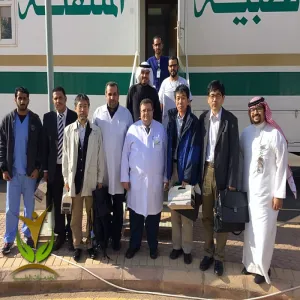 عدداُ من الخبراء اليابانيين في علم الفلك وعمداء الحاسب في جامعات المملكة يزورون كرفان الخدمات الطبية
