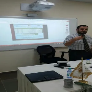 مركز التوجيه والإرشاد الطلابي يجري محاضرة بعنوان (تنمية الشعور بالمسؤولية لدى الطالب الجامعي تجاه نفسه والوطن)