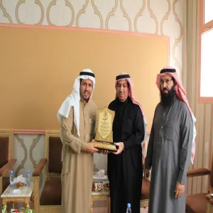 د. الرميح في ضيافة الكلية
