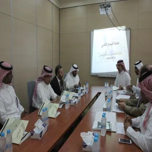 وكيل الجامعة للدراسات العليا والبحث العلمي يزور عمادة البحث العلمي