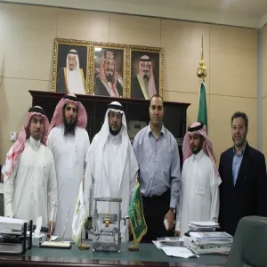 عميد البحث العلمي يستقبل أول اختراعات البحوث العلمية لمركز البحوث الهندسية والعلوم التطبيقية