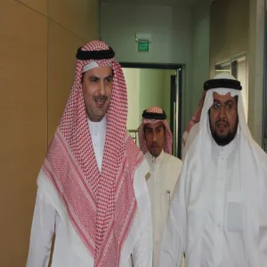 وكيل الجامعة للدراسات العليا والبحث العلمي يزور عمادة البحث العلمي