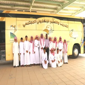 "حافلة التدريب والتعليم الإلكتروني المجتمعي المتنقل" تبدأ  خطتها التشغيلية للعام الجامعي الجديد 1436- 1437 هـ في " تمير"