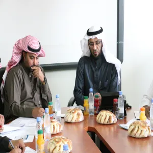 لجنة المؤتمر العلمي السادس تعقد اجتماعها الأول