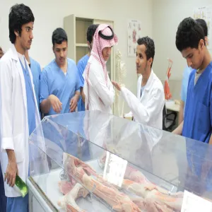 زيارة طلاب عمادة السنة التحضرية لكلية الطب