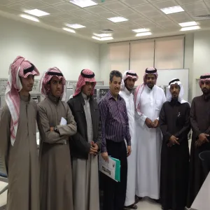 زياره وفد من وحده المعامل بكليه طب الاسنان الى وحده المعامل في كليه العلوم الطبيه التطبيقيه بالمجمعه