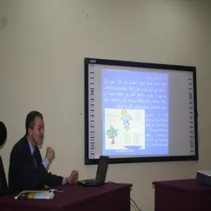 محاضرة علمية في كلية الهندسة