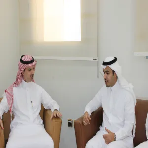 سعادة وكيل الجامعة للدراسات العليا والبحث العلمي في زيارة تفقدية لكلية إدارة الأعمال