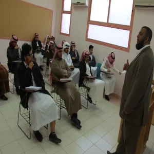 وحدة الأنشطة الطلابية بالكلية تقيم دورة بعنوان "اعداد بحثي (كيفيه كتابه مشاريع التخرج)"