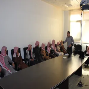 وحدة التدريب وخدمة المجتمع تقيم دورة تدريبية لطلاب المعهد العلمي