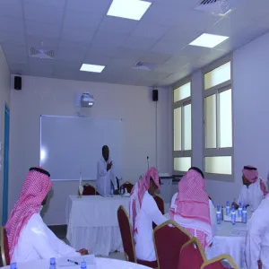 في إطار برنامج التنمية المعرفية الثاني تنفيذ دورة ( مراسلات )