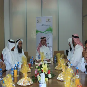 سعادة وكيل الجامعة للشؤون التعليمية يزور كلية  العلوم الطبية التطبيقية