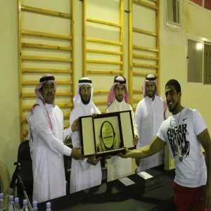 عمادة شؤون الطلاب تفتتح صالة الحديد