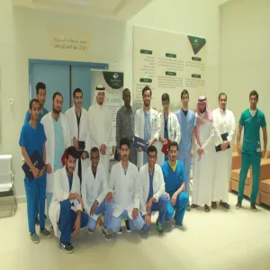كلية الطب تقيم لطلابها دوره تدريبية بعنوان الإعداد للمرحلة السريرية