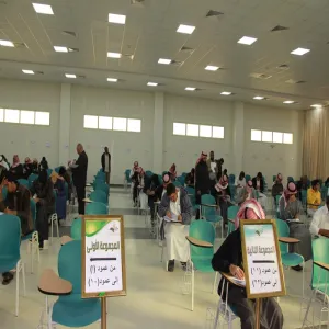 سعادة عميد الكلية يتفقد سير الاختبارات النهائية للفصل الدراسي الأول 1437هـ -1438هـ