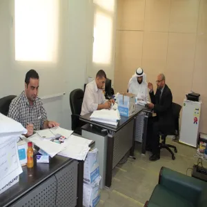 العمادة وممثلو الكليات يبدؤون في فرز ملفات المتقدمين لبرامج التجسير