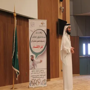 عمادة شؤون الطلاب تنمي مهارات الإلقاء لدى طلبة الجامعة