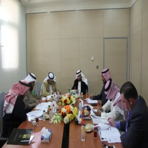 الجلسة الرابعة لمجلس عمادة خدمة المجتمع والتعليم المستمر