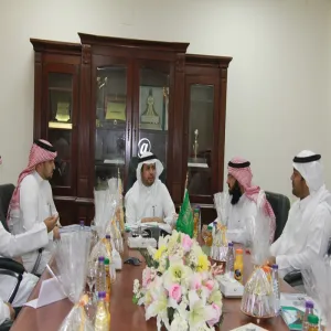 الكلية تستقبل سعادة وكيل الجامعة للشؤون التعليمية الدكتور أحمد بن علي الرميح