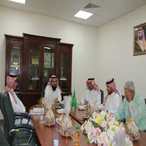 فريق متابعة الخطة الاستراتيجية يبدأ عدداً من الزيارات لاعداد التقرير الاستراتيجي الثاني للجامعة