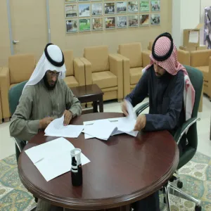 عمادة شؤون الطلاب توقع عقد تشغيل بوفية مجمع الكليات وكلية طب الأسنان بالزلفي