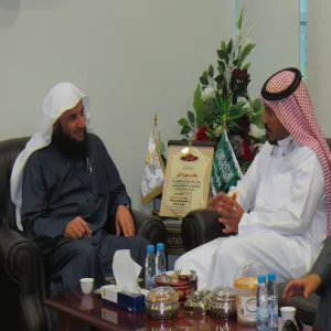 الاجتماع التحضيري الأول لعميد كلية التربية بالزلفي ومدير إدارة البيئة الجامعية والصحة المهنية