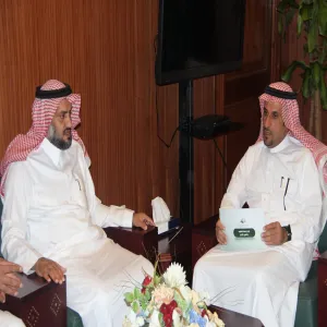 معالي مدير الجامعة يستقبل فريق من الإدارة العامة للتخطيط والتطوير الإداري