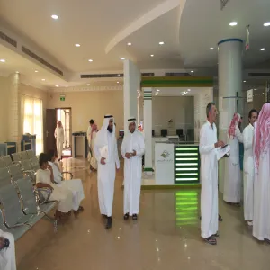 د . الركبان في زيارة ميدانية لعمادة القبول والتسجيل لمتابعة آلية سير القبول للعام الجامعي القادم 1434/1435هـ