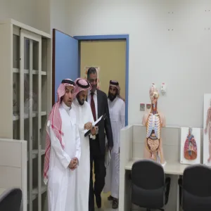 كلية الطب المحطة الثانية لمشروع وكالة الشؤون التعليمية الاستراتيجي في زيارة كليات الجامعة