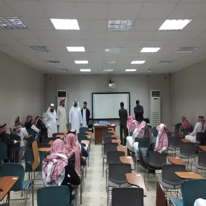 عميد كلية العلوم والدراسات الإنسانية برماح يتفقد سير عملية الاختبارات للعام الجامعي 1436 ـ 1437هـ‎