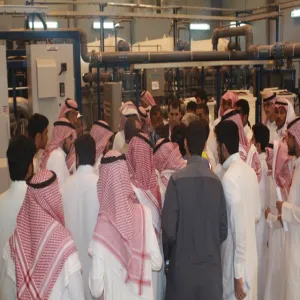 طلاب قسم الهندسة المدنية والبيئية في زيارة علمية الى مدينة سدير للصناعة و الاعمال