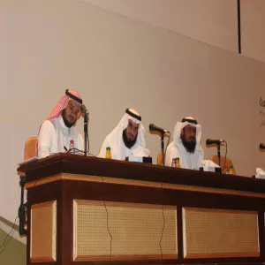 فريق وكالة الجامعة للشؤون التعليمية برئاسة سعادة الوكيل يزور كلية التربية بالزلفي
