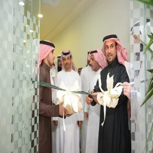 معالي مدير الجامعة يدشن قاعة التدريب بعمادة التعليم الالكتروني