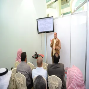 عمادة البحث العلمي تقيم ثلاث ورش عمل لمراكز البحوث بالجامعة