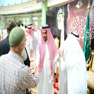 الجامعة تنظم حفل معايدة لمنسوبيها