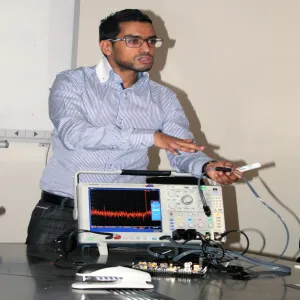 محاضرة علمية في كلية الهندسة