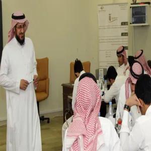 كلية إدارة الأعمال تُدرب طُلابها على مهارات التواصل مع الأخرين