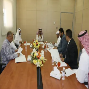 عمادة خدمة المجتمع تعقد الاجتماع الأول للمشرفين التنفيذيين لبرامج الدبلومات